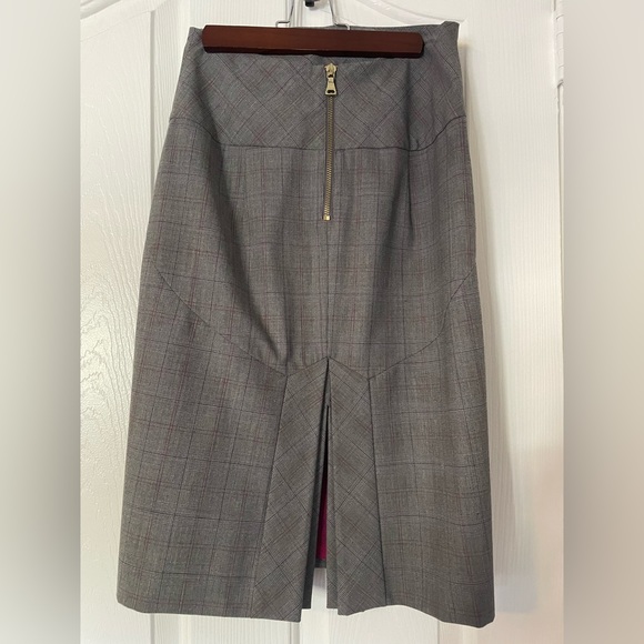 Express Design Studio pencil skirt. Size 0 - Picture 2 of 5